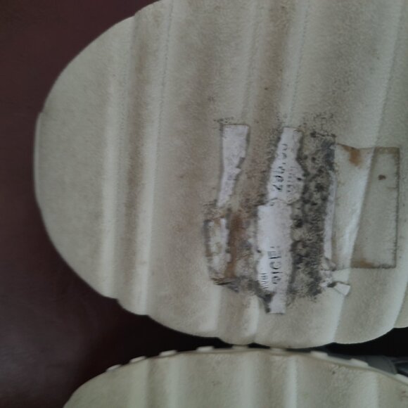 Maje Clover-Embroidered Chunky Sole Low-Top Trainers in Gray - Picture 4 of 7